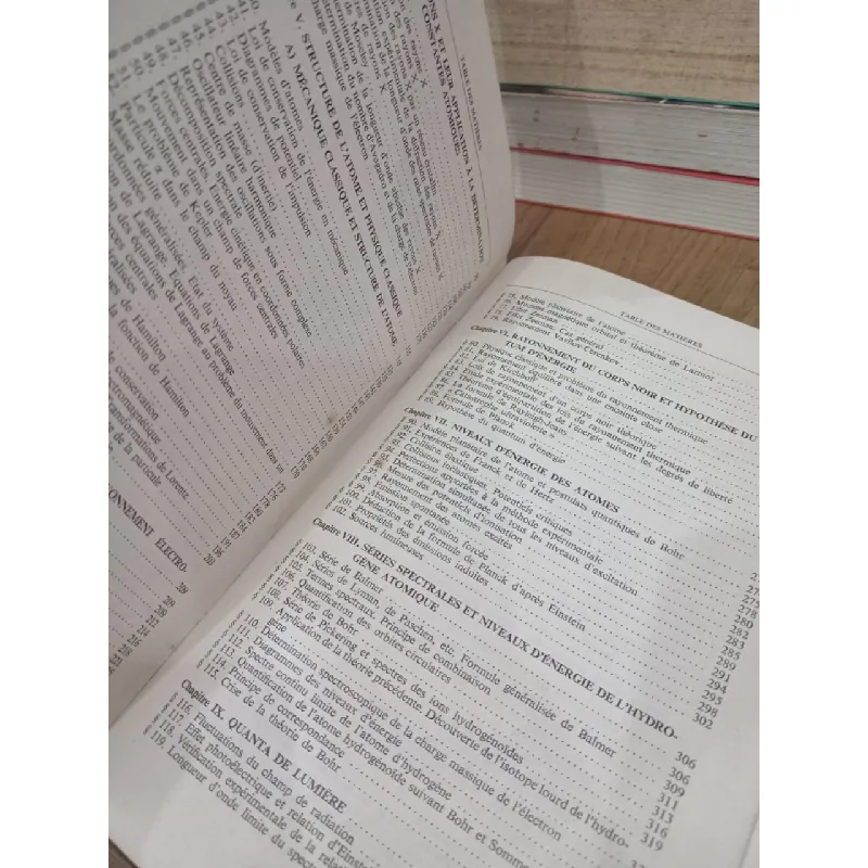 Physique atomique - E. Chpolski 712146