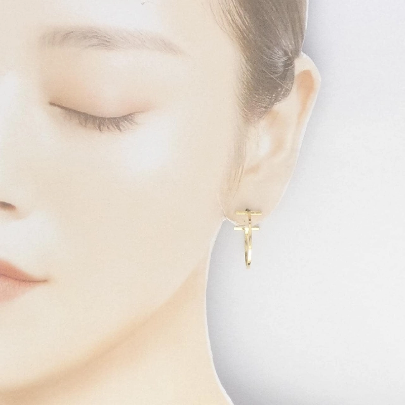 Bông tai hình vòng T của Tiffany 666003