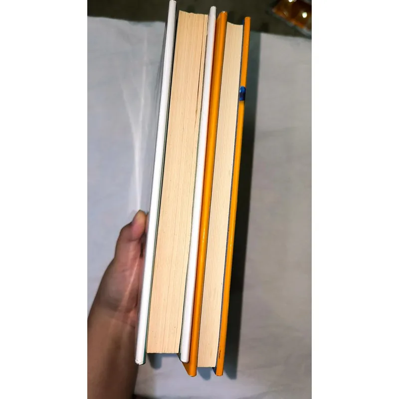 Combo ngoại văn về cún yêu: Inside of a dog & a handful of stars 732848