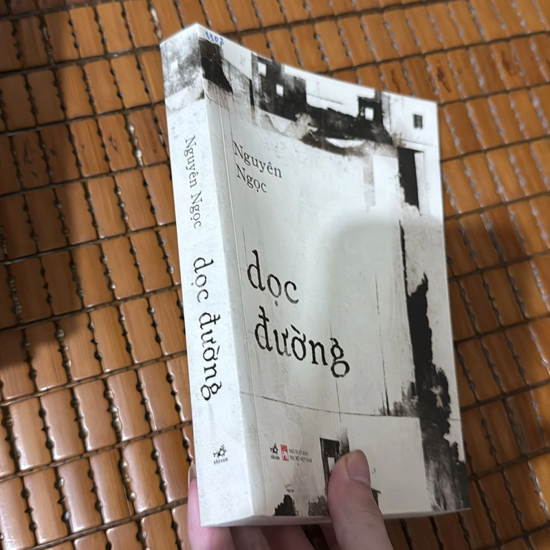 Dọc đường - Nguyên Ngọc  504530