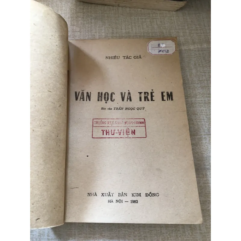 Văn học và trẻ em 973899