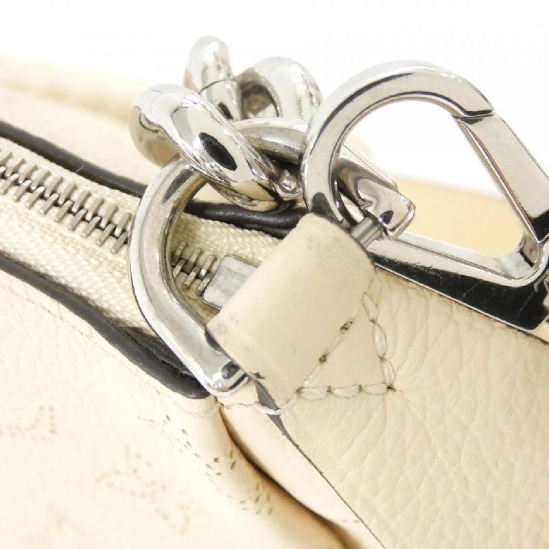 Túi xách vai Louis Vuitton Mahina Babylon Chain BB M51767 608579