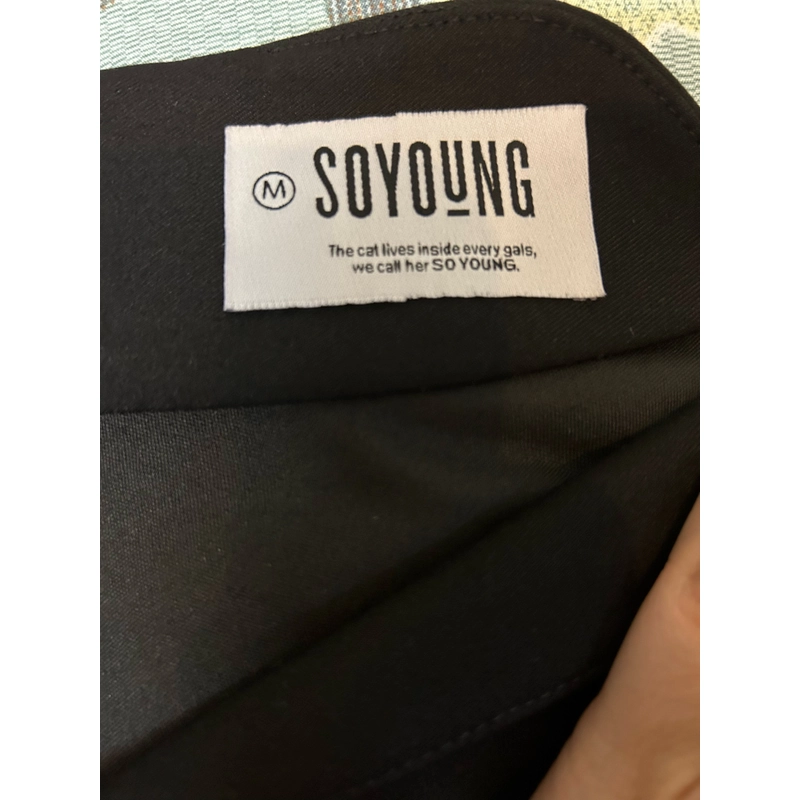 Đầm Soyoung size M màu đen đã sử dụng 362208