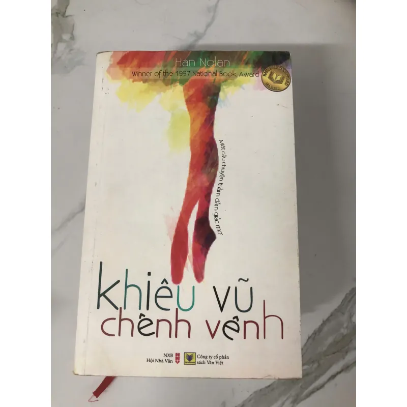 Khiêu vũ chênh vênh - Han Nolan 762713
