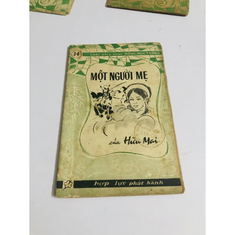 Combo 4 sách xưa – NXB 1968. Con Dế Mèn – Phạm Nhan - Một Người Mẹ - Thằng Bờm  792492