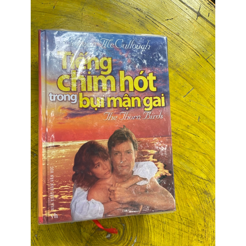 TIẾNG CHIM HÓT TRONG BỤI MẬN GAI- COLLEEN MC CULLOUGH 549589