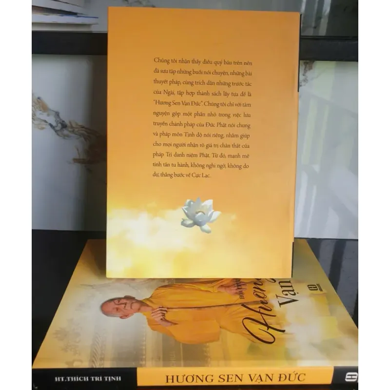 Sách Hương Sen Vạn Đức của Hòa Thượng Thích Trí Tịnh mới 90% 682018
