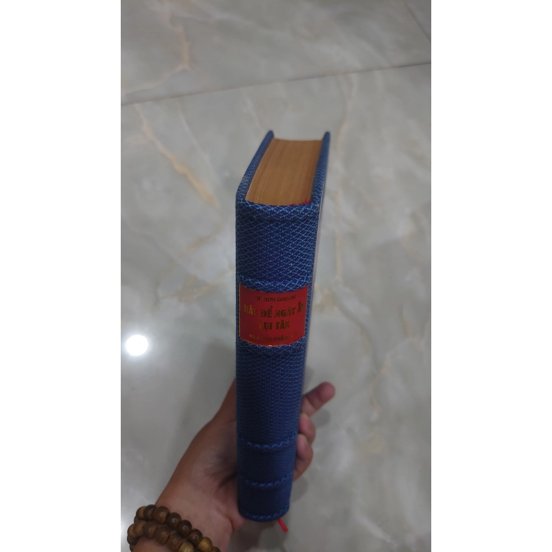 HÃY ĐỂ NGÀY ẤY LỤI TÀN.
Tác giả: Giêrơn Godơn.
Người dịch: Hoàng Túy, Đắc Lê 291096