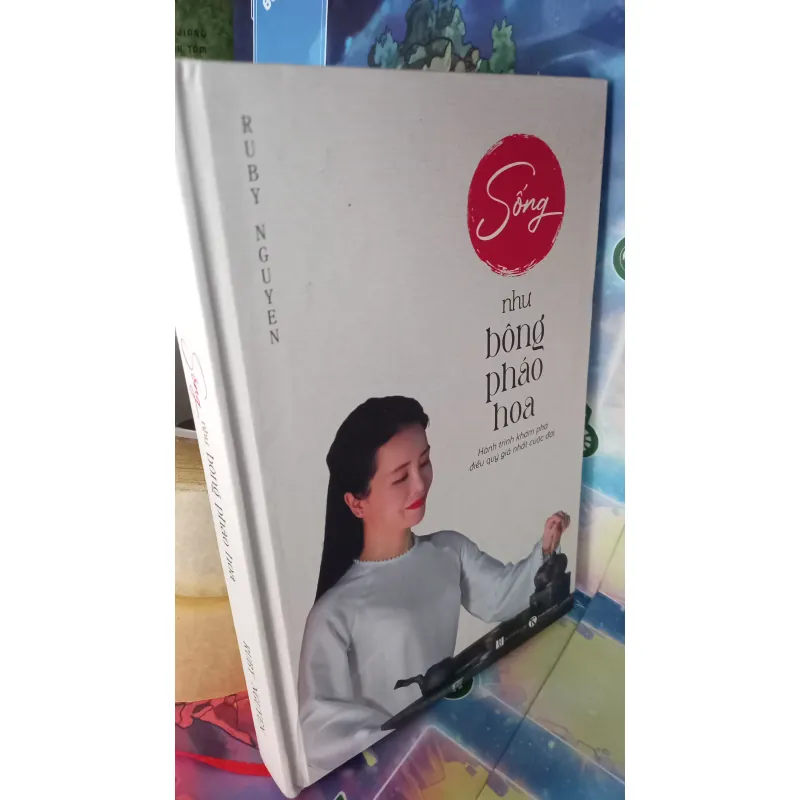 Sống như bông pháo hoa  1029757