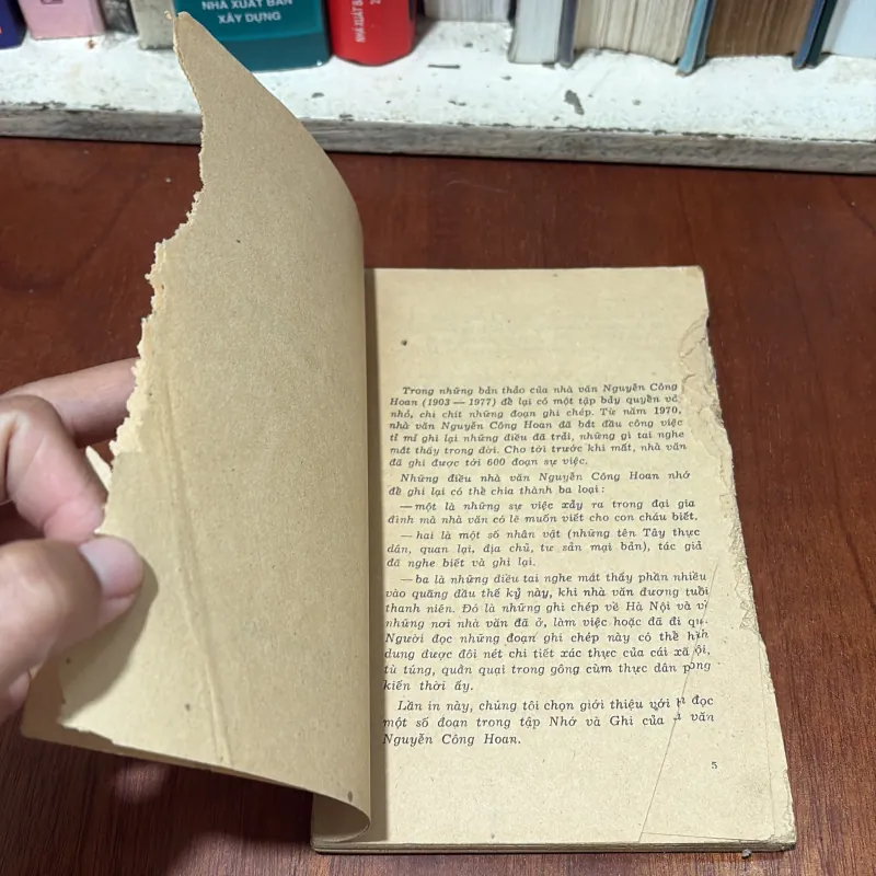 II Sách Xưa: Nhớ Và Ghi - Nguyễn Công Hoan - 1978 764724