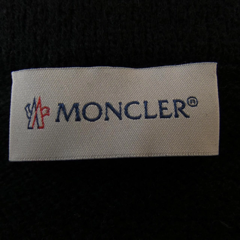 Chân váy MONCLER - Hàng hiệu Authentic 824743