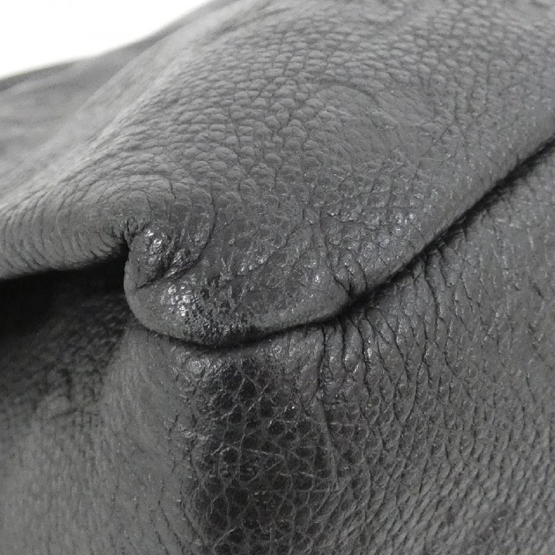 Túi xách vai Louis Vuitton Monogram Empreinte Artsy MM M93448 612170