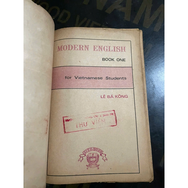 Model English - books 1- sách học tiếng Anh 460992