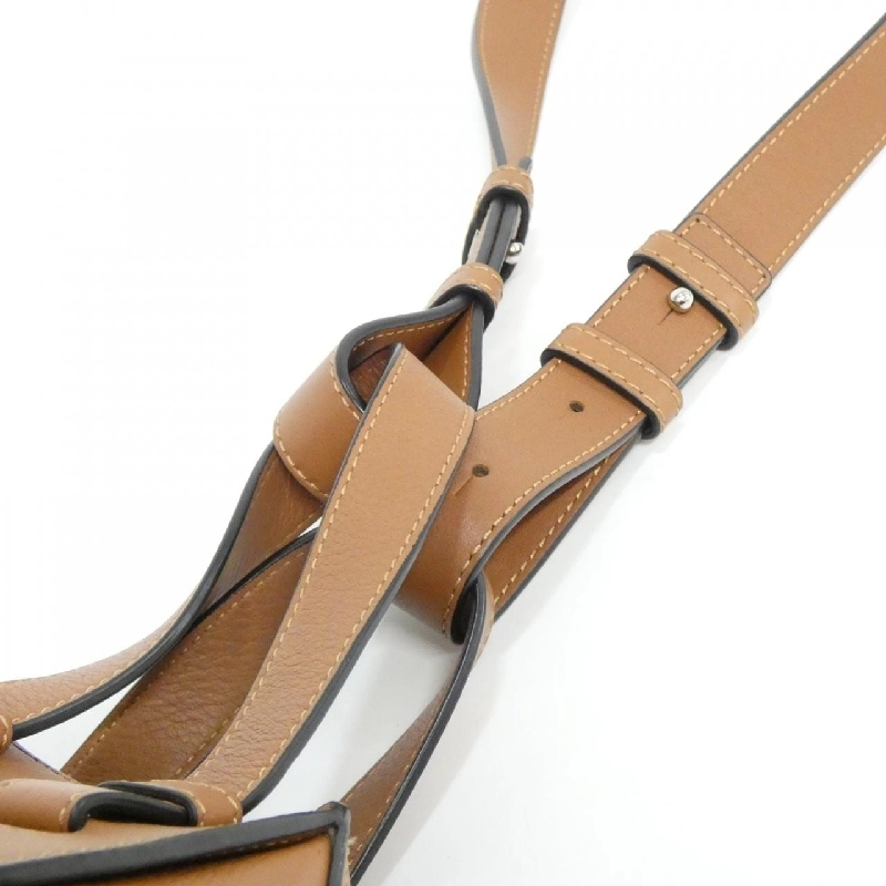 Túi xách vai Loewe Hammock Compact A538H13X10 - Hàng hiệu Authentic 764871