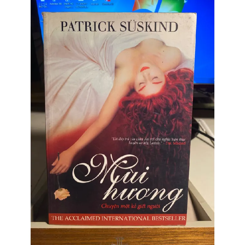 Mùi Hương- Patrick Suskind- NXB Văn Học 2008- Sách qua sử dụng còn tốt STB1346 Blogmeo 27525 587590