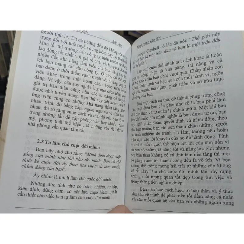 Hàng trang vào đời - Bùi Việt 693395