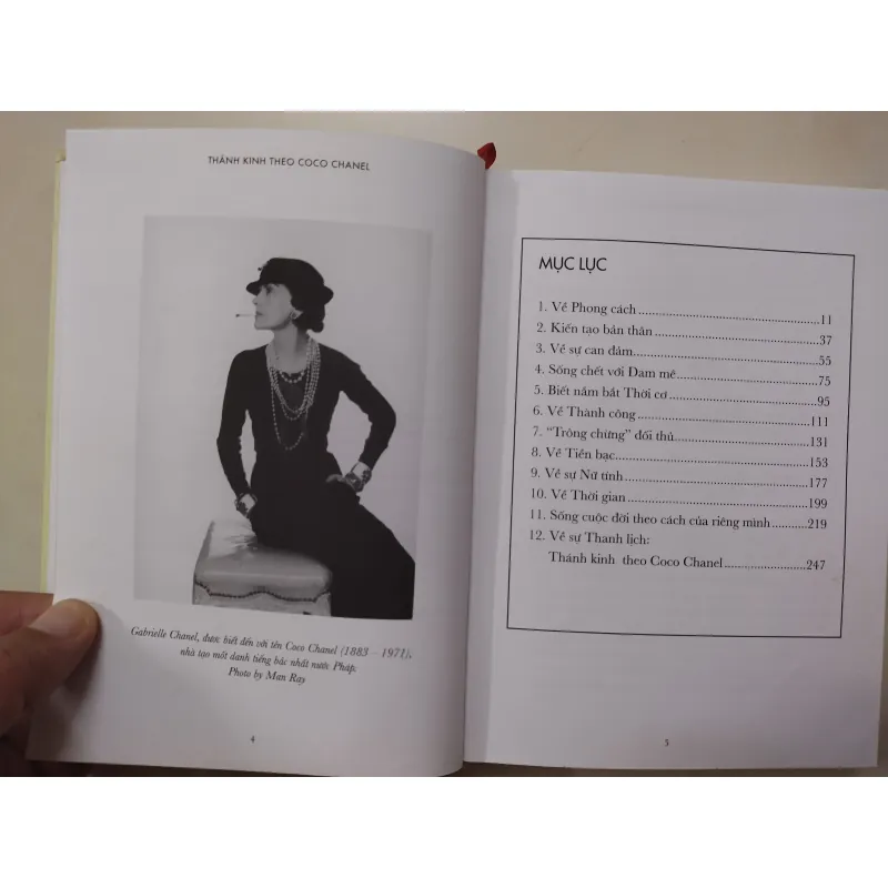 Kinh thánh Coco Chanel  785473