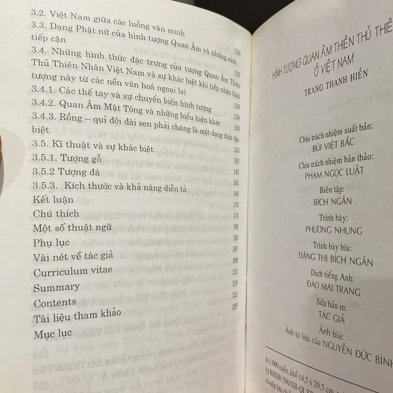 HÌNH TƯỢNG QUAN ÂM THIÊN THỦ THIÊN NHÃN Ở VIỆT NAM (XB 2005) 568649