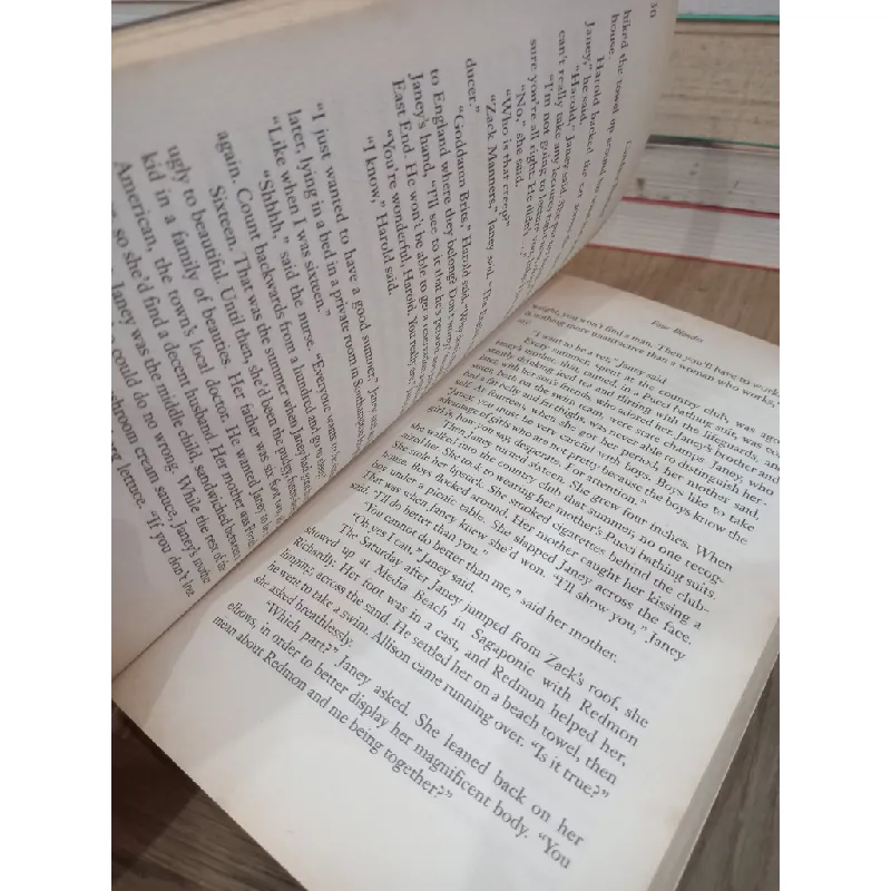 Four blondes - Candace Bushnell 708528