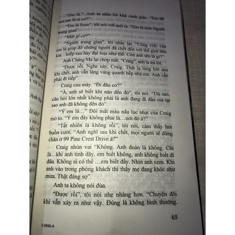 Người Trung Gian bị ma ám 993879