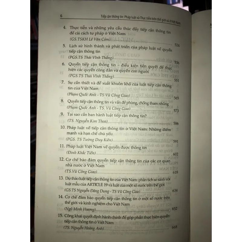 Tiếp cận thông tin: Pháp luật và thực tiễn trên thế giới và ở Việt Nam 755938