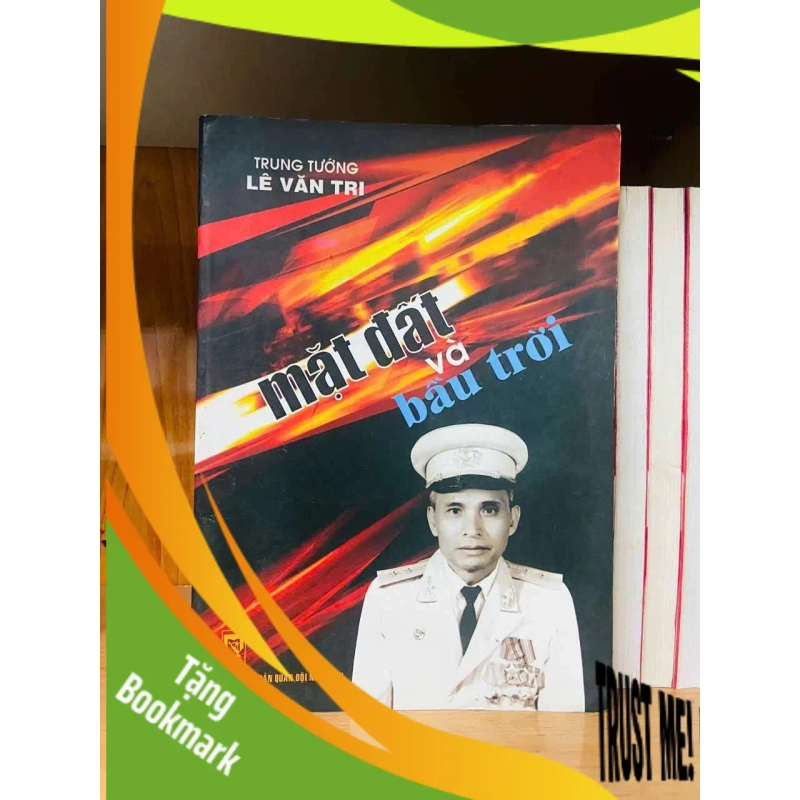 (TẶNG BOOKMARK) Mặt đất và Bầu trời - Lê Văn Tri VĂN HỌC RBK0810 947630