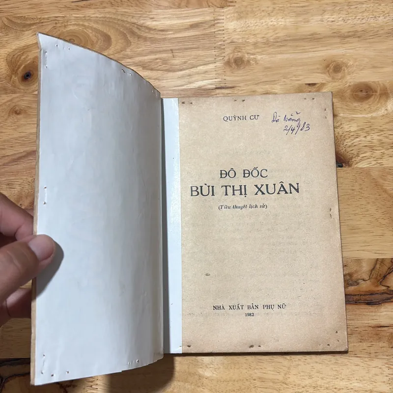 II Tiểu Thuyết Lịch Sử: Đô Đốc Bùi Thị Xuân - Quỳnh Cư - 1982 694102