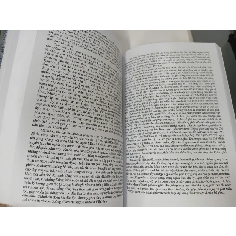 GIẢI PHÁP XÂY DỰNG KHÔNG GIAN VĂN HÓA HỒ CHÍ MINH TẠI THÀNH PHỐ HỒ CHÍ MINH 996497