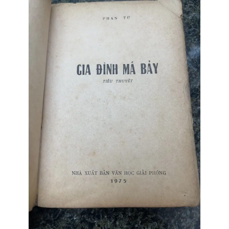 Gia đình má Bảy Phan Tứ xb1975 758422