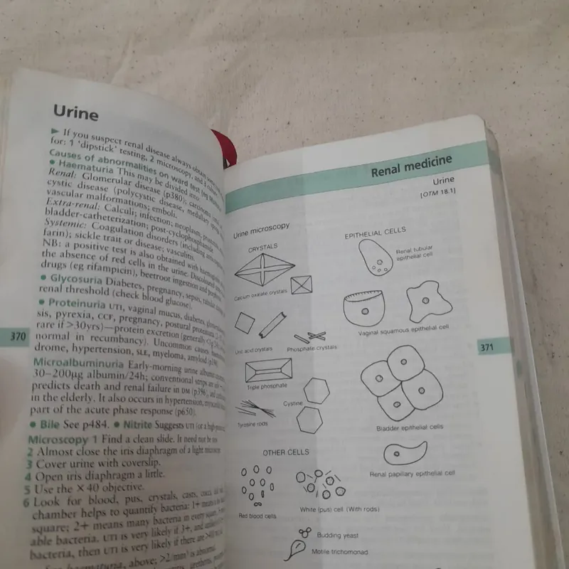 Oxford handbook of clinical medicine. 3rd edition. R.A. Hope 593074