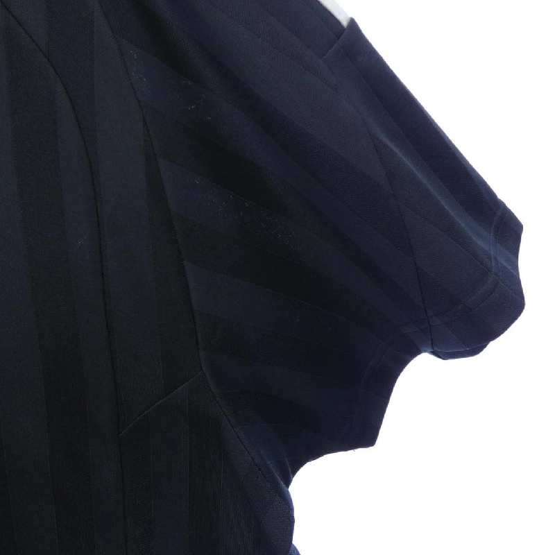 Áo thun BALENCIAGA - Hàng hiệu Chính hãng 905290