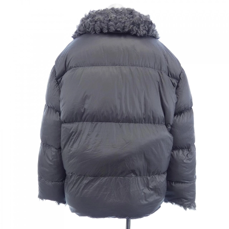 Áo khoác lông vũ MONCLER 643253