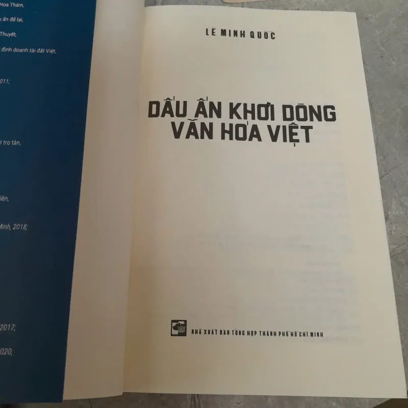 DẤU ẤN KHƠI DÒNG VĂN HÓA VIỆT - LÊ MINH QUỐC 789276