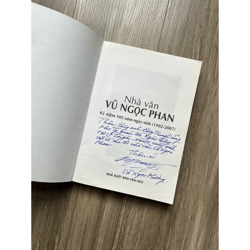 Nhà văn Vũ Ngọc Phan (sách kỷ niệm 105 năm ngày sinh) kèm chữ ký tặng 719232