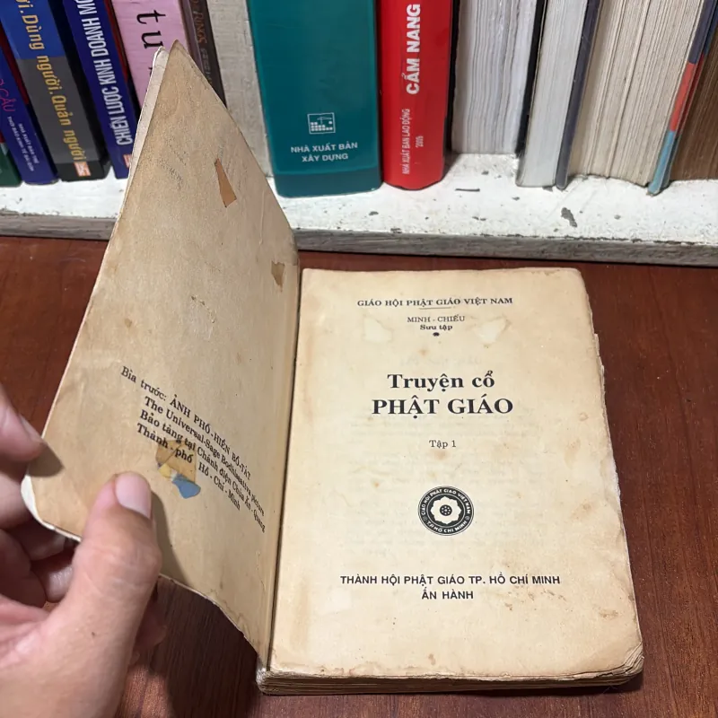 II Sách Phật Giáo: Truyện Cổ Phật Giáo (2 Tập) - Minh Chiếu - 1993, 1995 776764