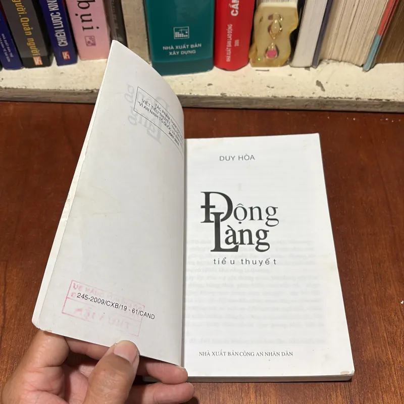 II Tiểu Thuyết: Động Làng - Duy Hoà - 2010 783719