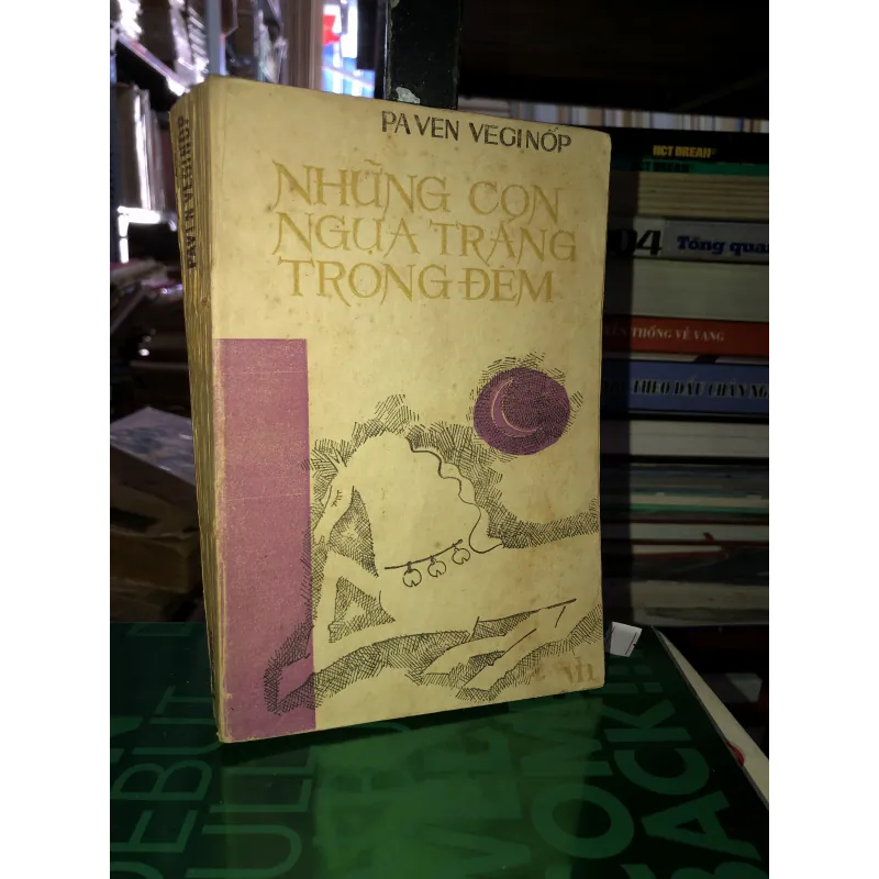 Những con ngựa trắng trong đêm - Paven Veginốp 786644