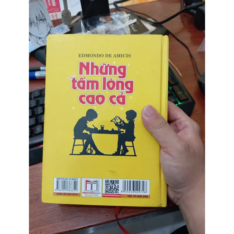 Những tấm lòng cao cả _ Bìa cứng 1035545