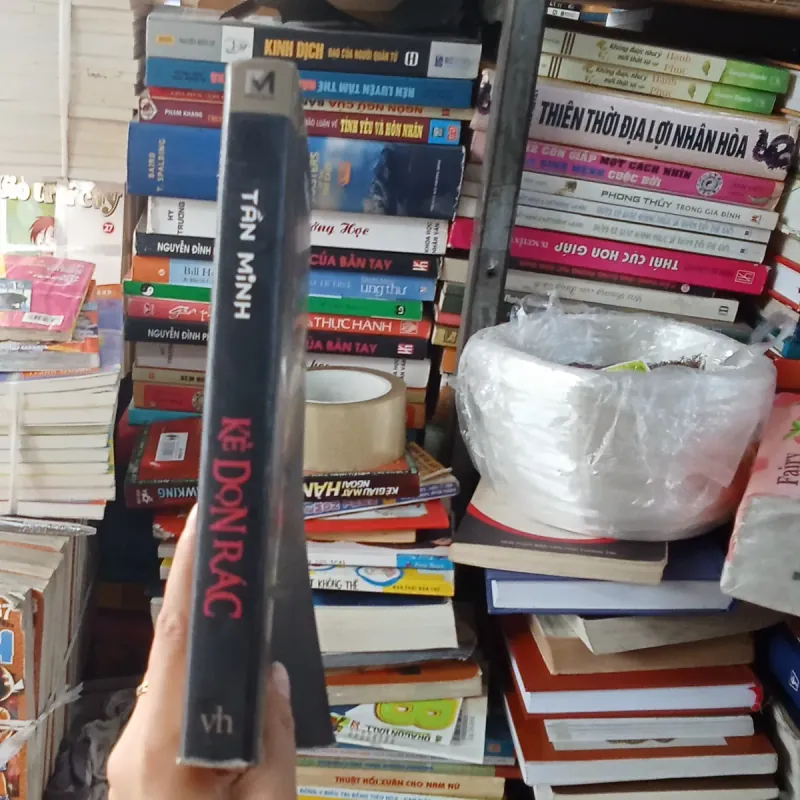 Kẻ Dọn Rác - Tần Minh  999378