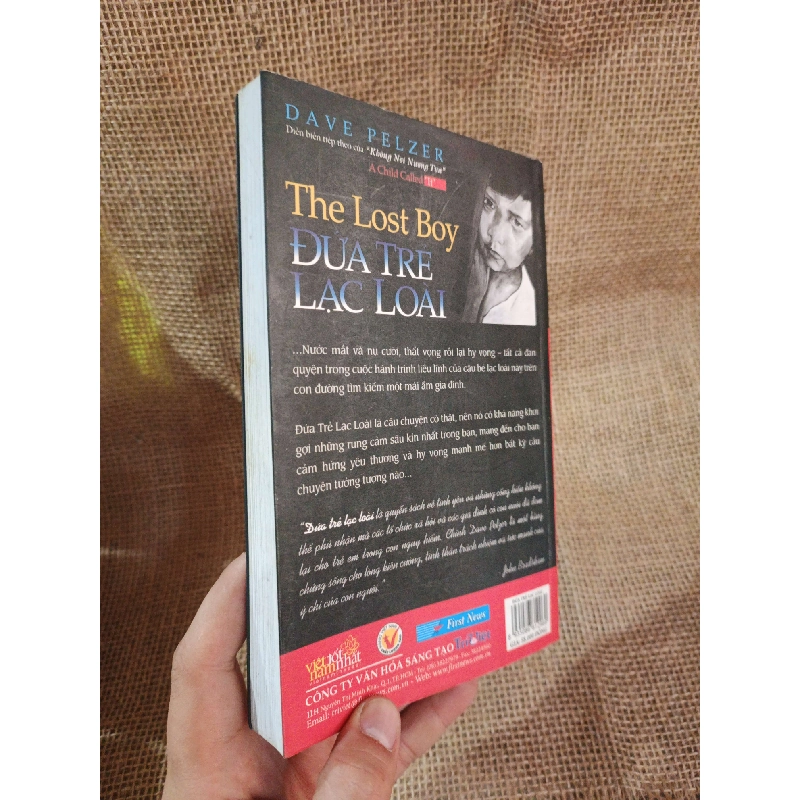 Đứa trẻ lạc loài - Dave Pelzer 2009 mới 80% ố (Văn học nước ngoài) HLSC2404 1028295
