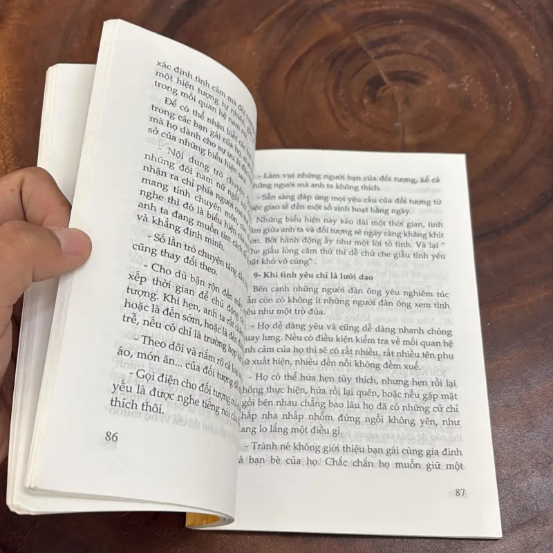 II Tìm Hiểu Giới Tính: Tâm Lý Bạn Trai - Nguyễn Thuỳ Linh - 2005 1008469
