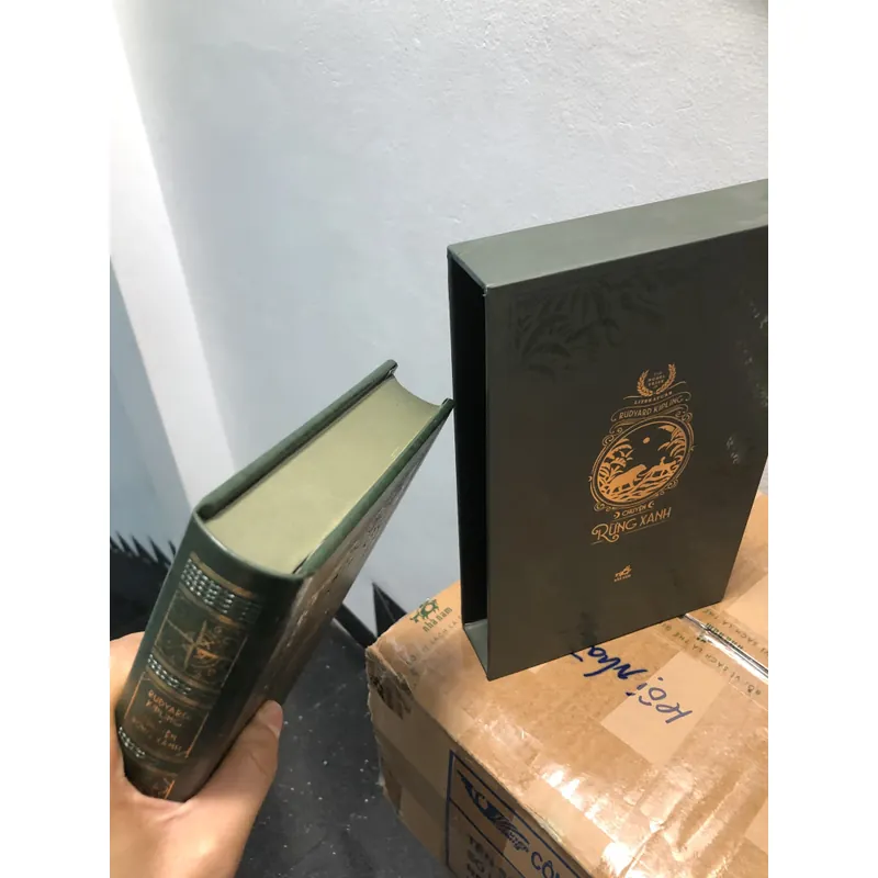 Chuyện Rừng Xanh bìa da Nhã Nam - còn nguyên hộp - sách đẹp 674020