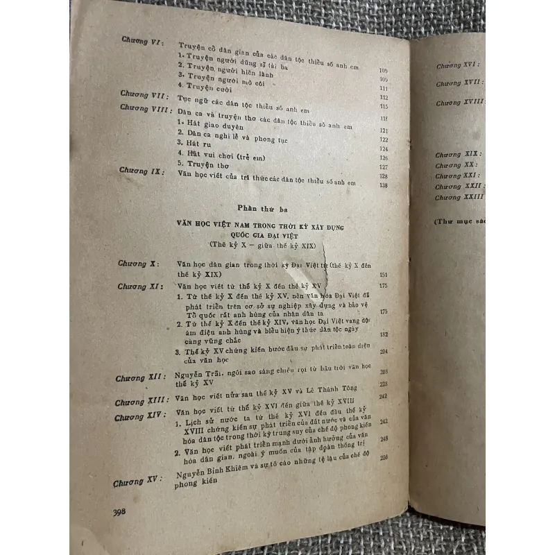 Lịch sử văn học Việt Nam tập một; sách khổ lớn  1024527