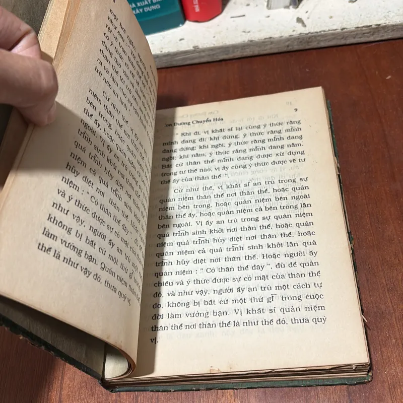 II Sách Phật Giáo: Con Đường Chuyển Hoá - Kinh Bốn Lĩnh Vực Quán Niệm (Dịch Và Chú Giải) 755401