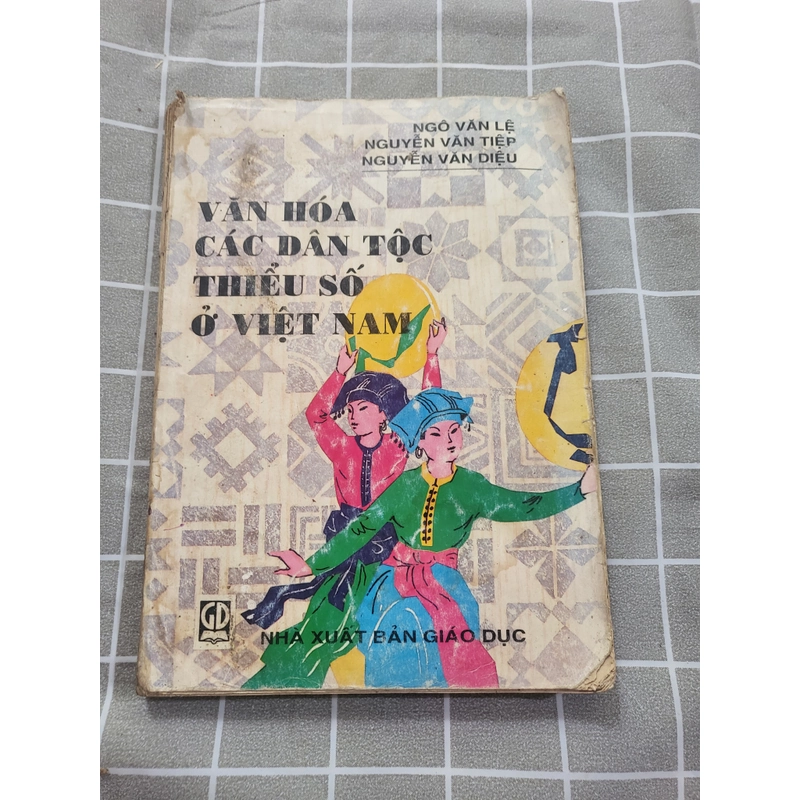 Văn hóa các dân tộc thiểu số ở Việt Nam xuất bản, 1998 272694