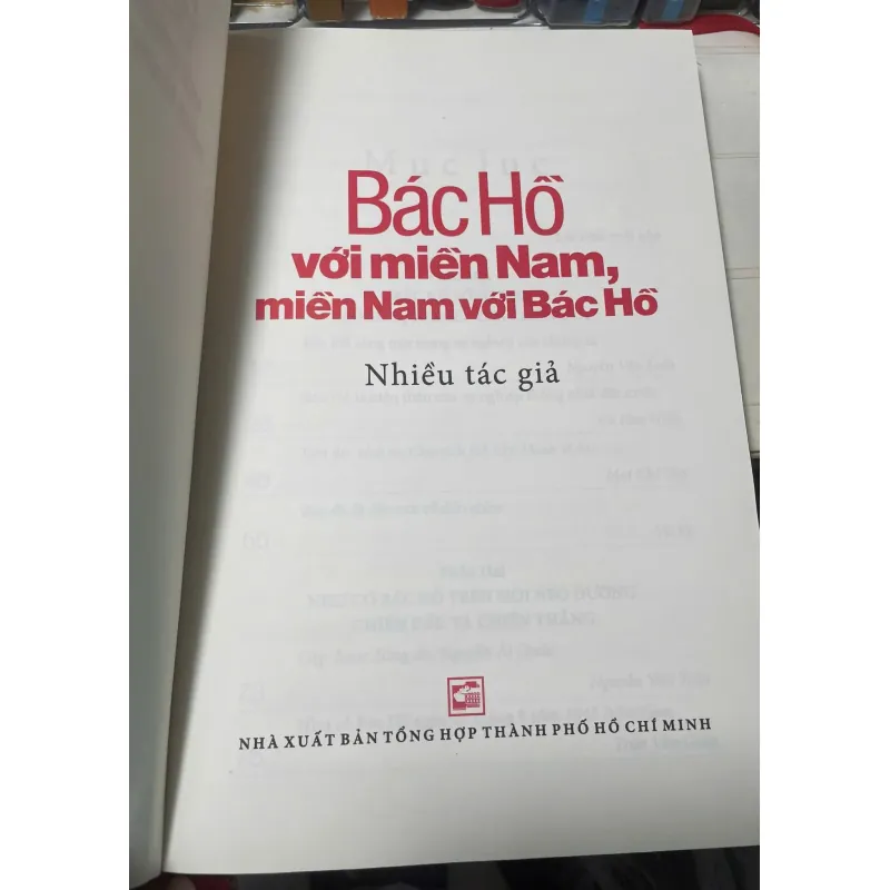 SÁCH BÁC HỒ VỚI MIỀN NAM, MIỀN NAM VỚI BÁC HỒ 702428