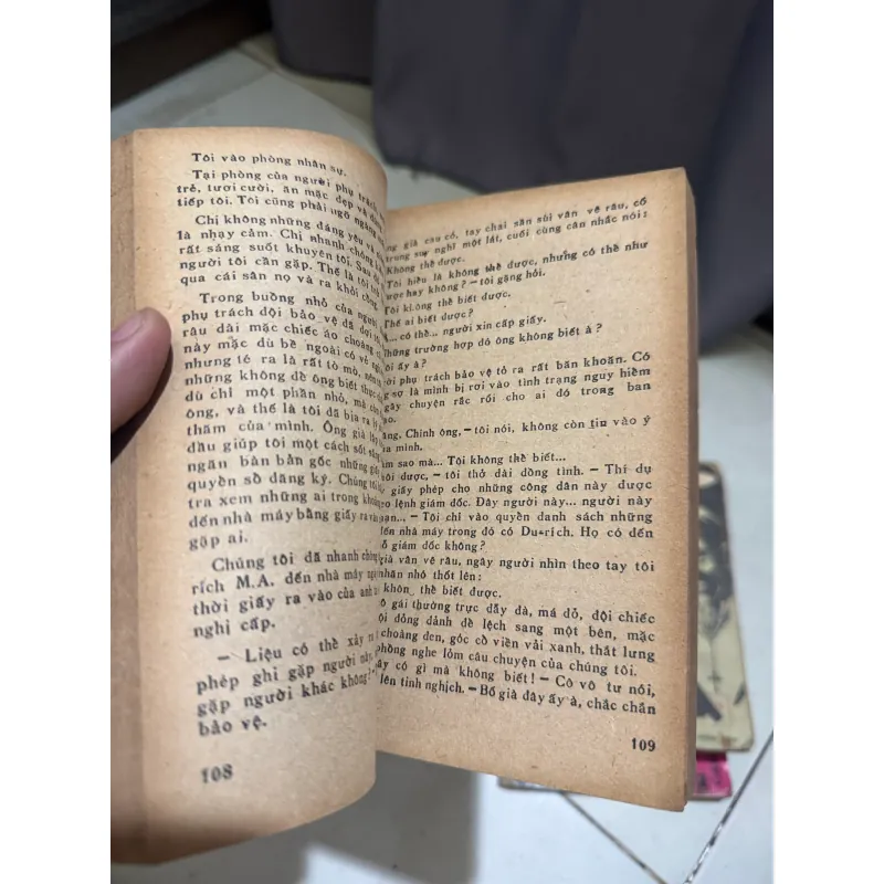 Sách tình báo hay - Phức Tạp Bội Phần  1010961