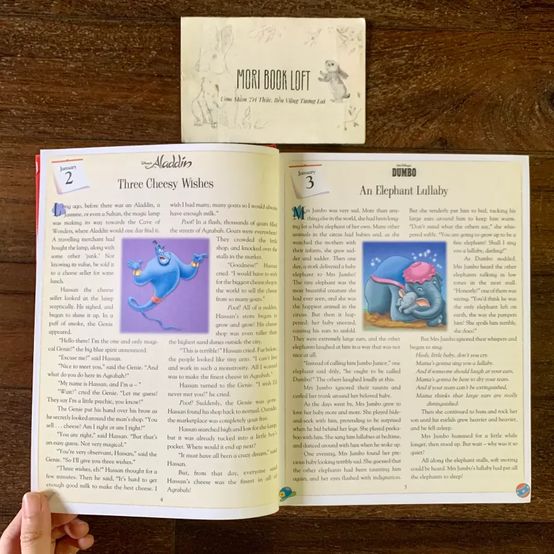 Sách ngoại văn Disney 365 Bedtime Stories - Printed in Poland, Used, Bìa cứng 578056