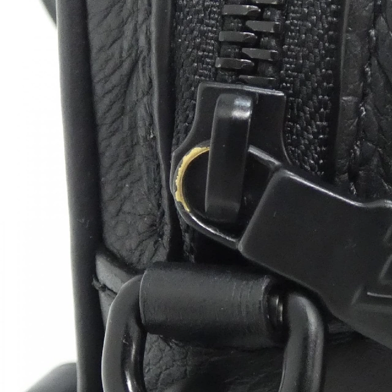 Túi đeo vai Louis Vuitton Monogram Shadow Alpha Wearable Wallet M82544 - Hàng hiệu Authentic 802838