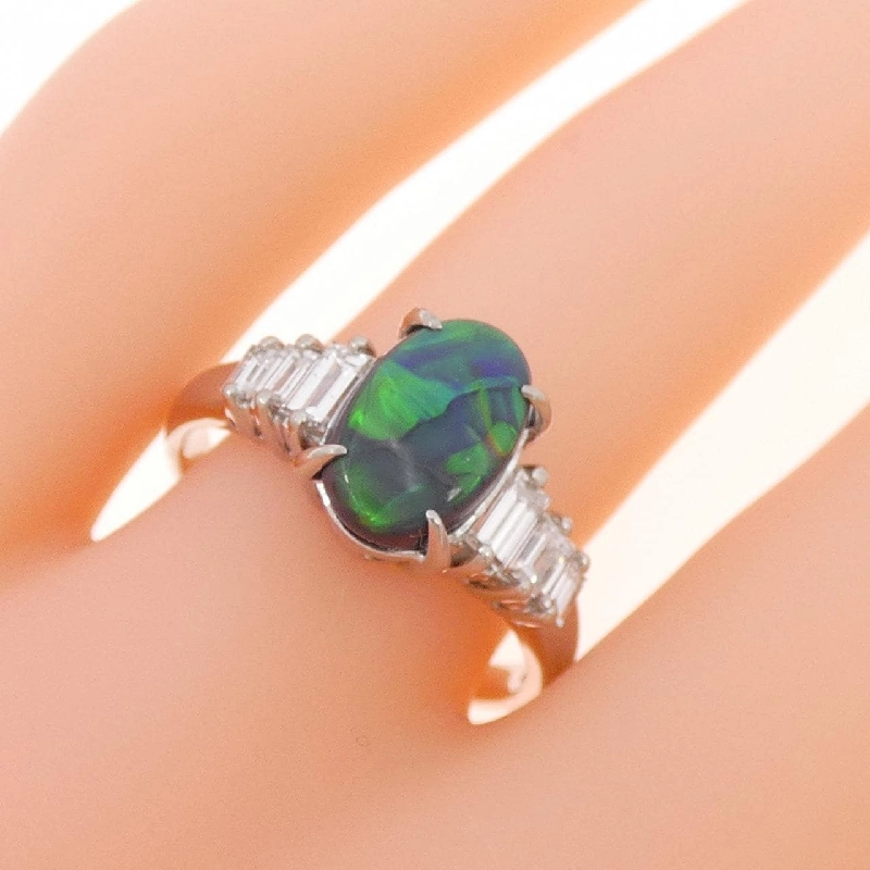 Nhẫn opal đen PT900 671938